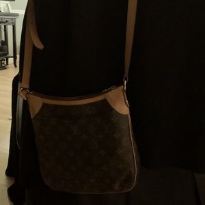 Louis Vuitton Authentic Odeon MM Monogram